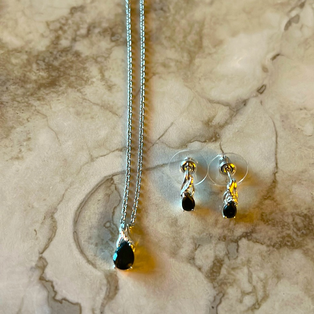 Black Tourmaline Necklace Earring Set 48$